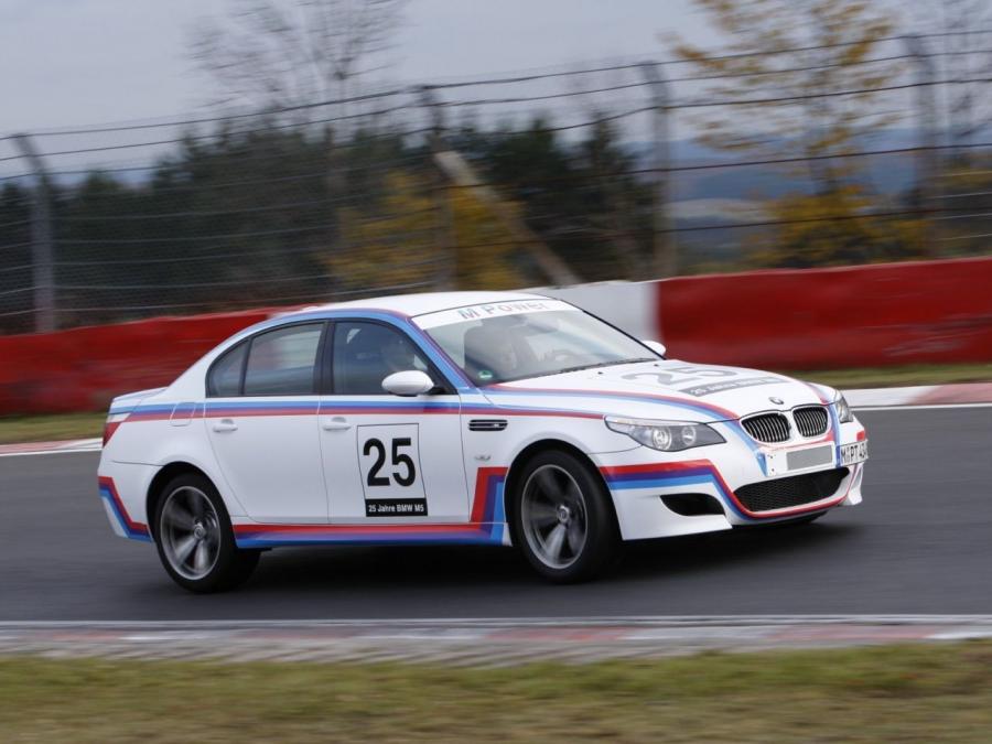  BMW M5 CSL 25th Anniversary Edition 2009 года  (фото 5 из 7)